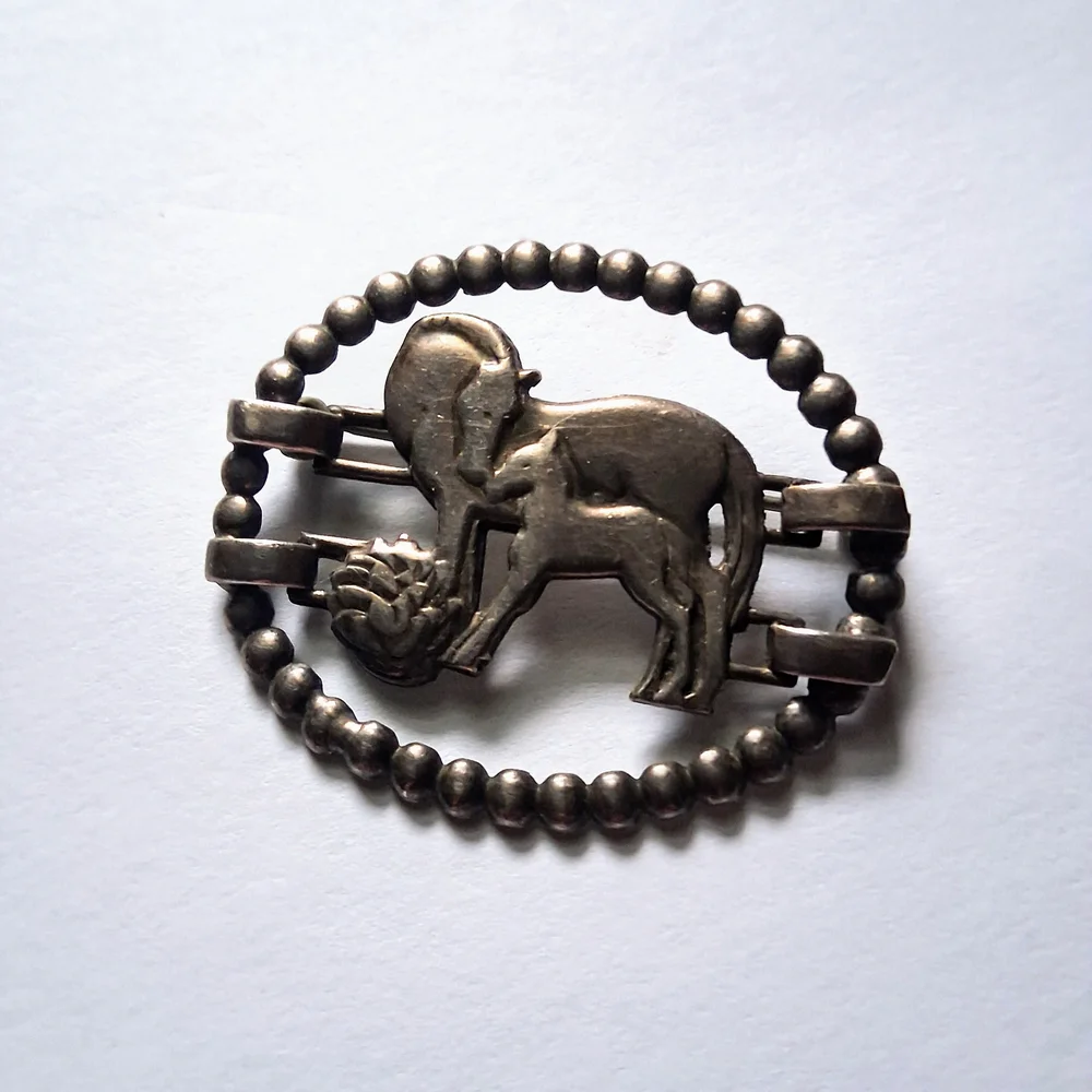 McClelland Barclay Sterling Silver Horse Brooch Mare Foal Vintage Brooch - Picture 3 of 4